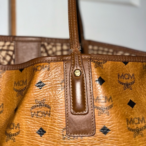 Well loved MCM neverfull - Picture 10 of 16